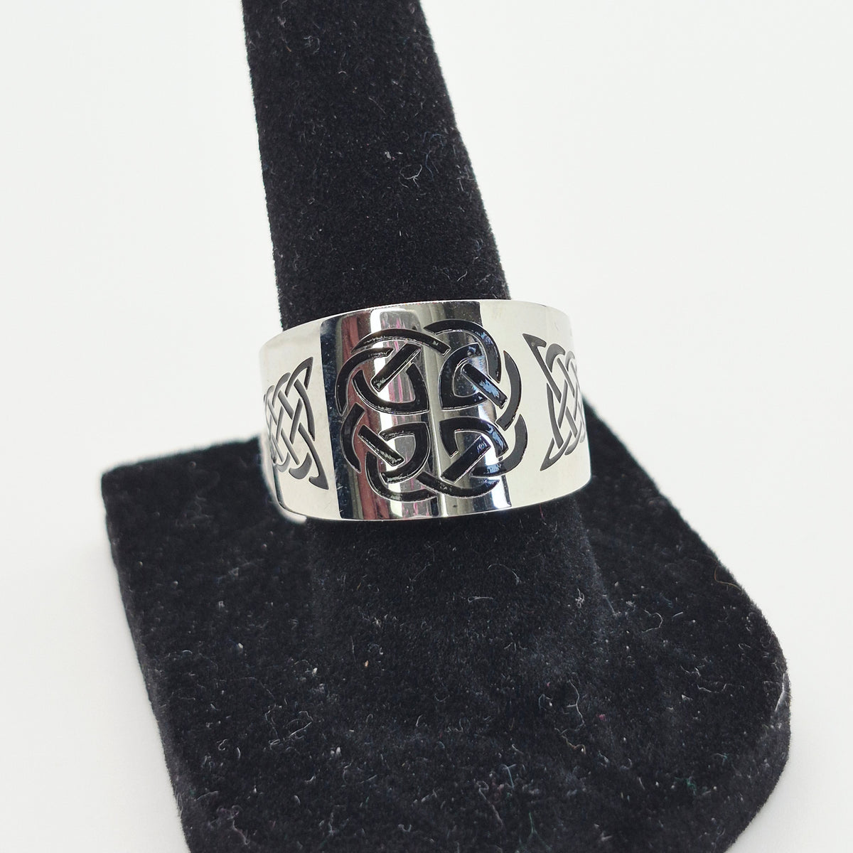 Timeless Treasures Celtic Knot Cigar Band Ring – Stainless Steel – Size 8 - NWT