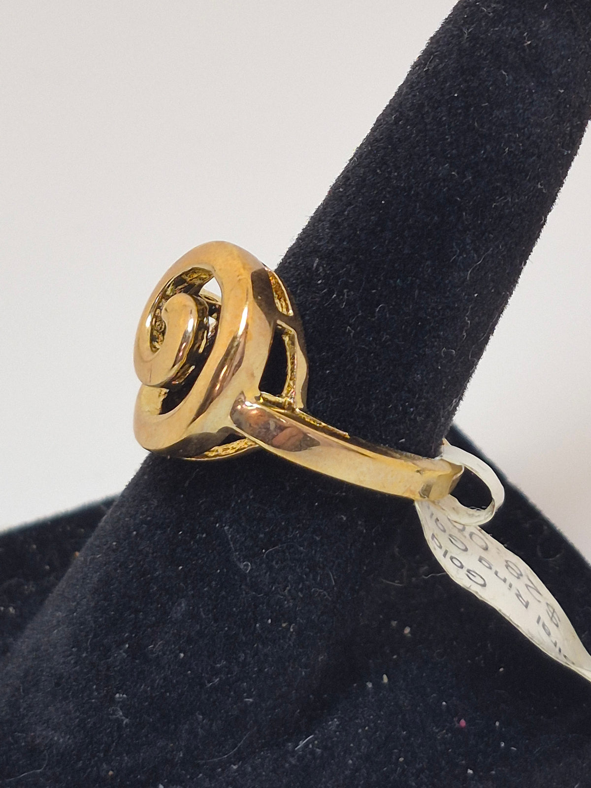 NWT Gold Tone Irish Spiral Ring - Size 9 Tarnish Resistant