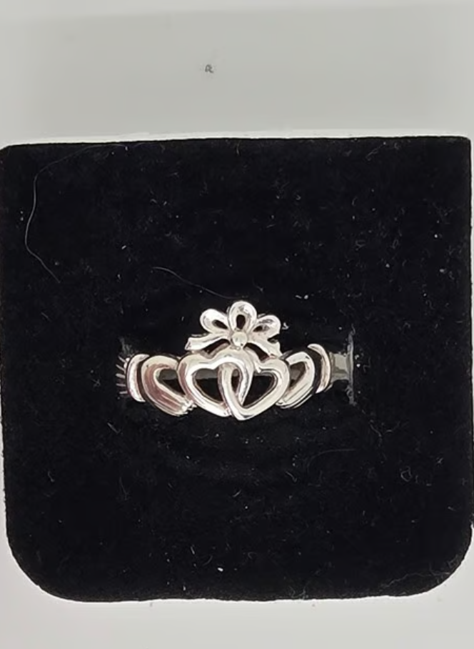 Solvar NWT "Your Heart, My Heart" Stering Silver Claddagh Ring - Size 6