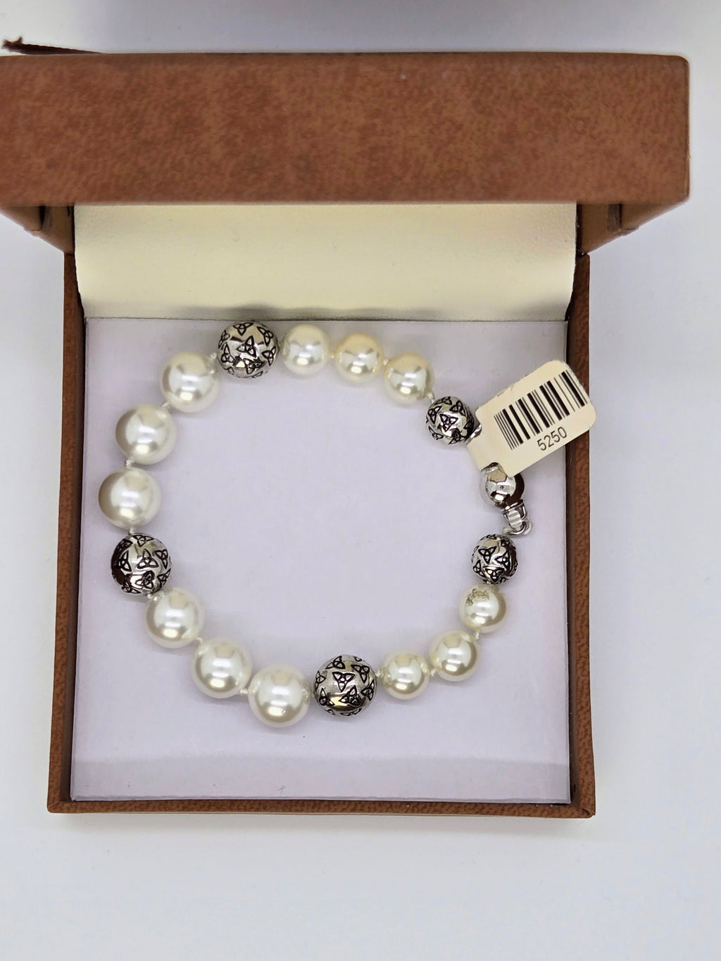 NWT Shanore Celtic Trinity Knot White Pearl Bracelet Silver Spacers