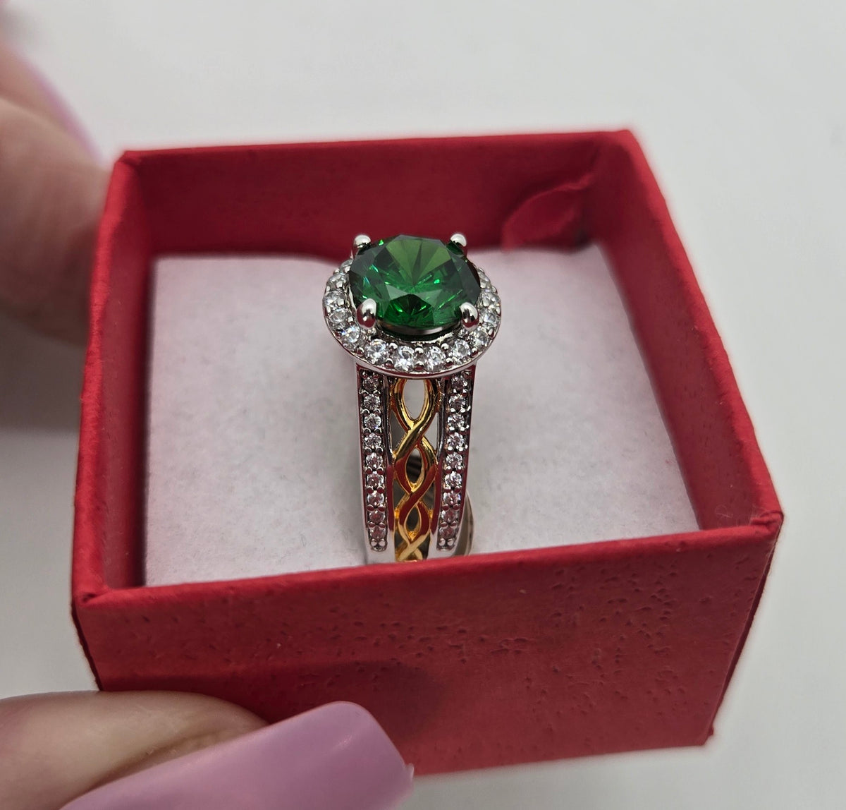 ShanOre Silver Green CZ Celtic Halo Ring - NWT & Box - Size 9