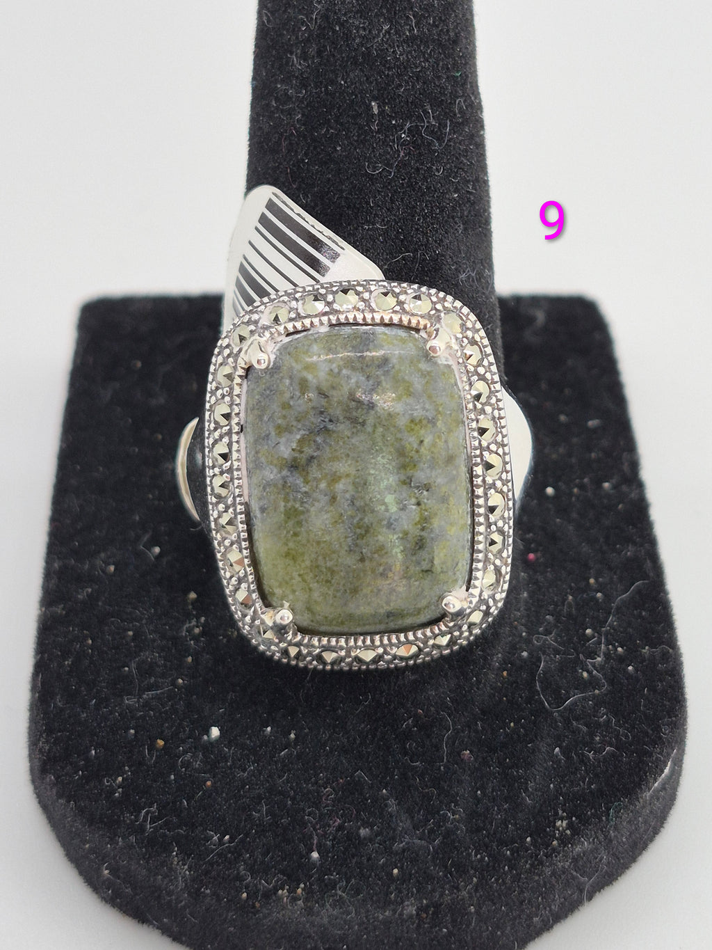 Fáilte Ring by Solvar – Sterling Silver, Connemara Marble & Marcasite