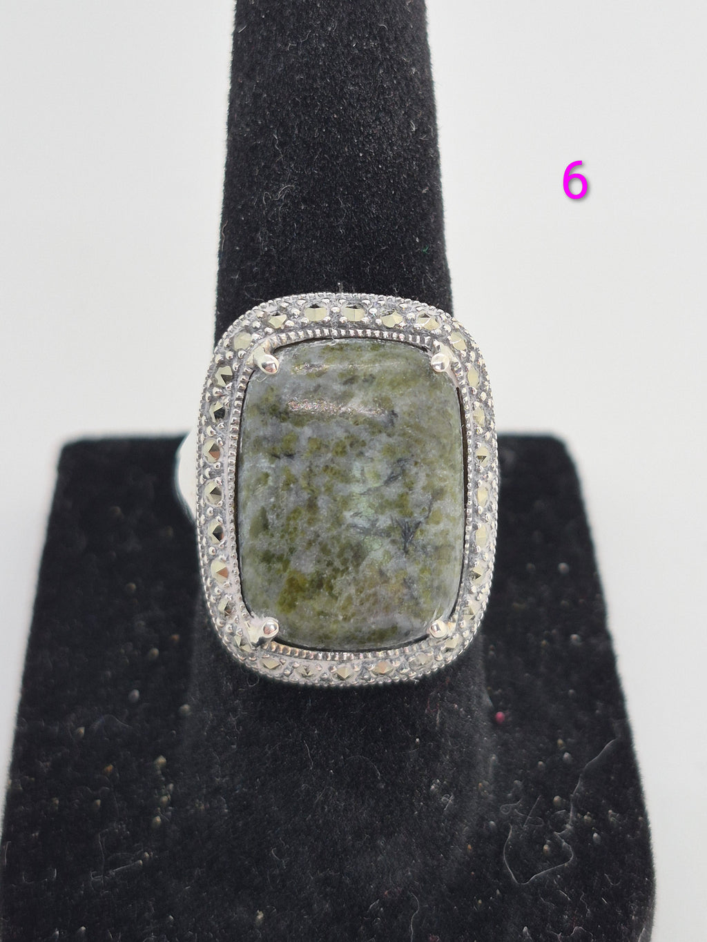 Fáilte Ring by Solvar – Sterling Silver, Connemara Marble & Marcasite