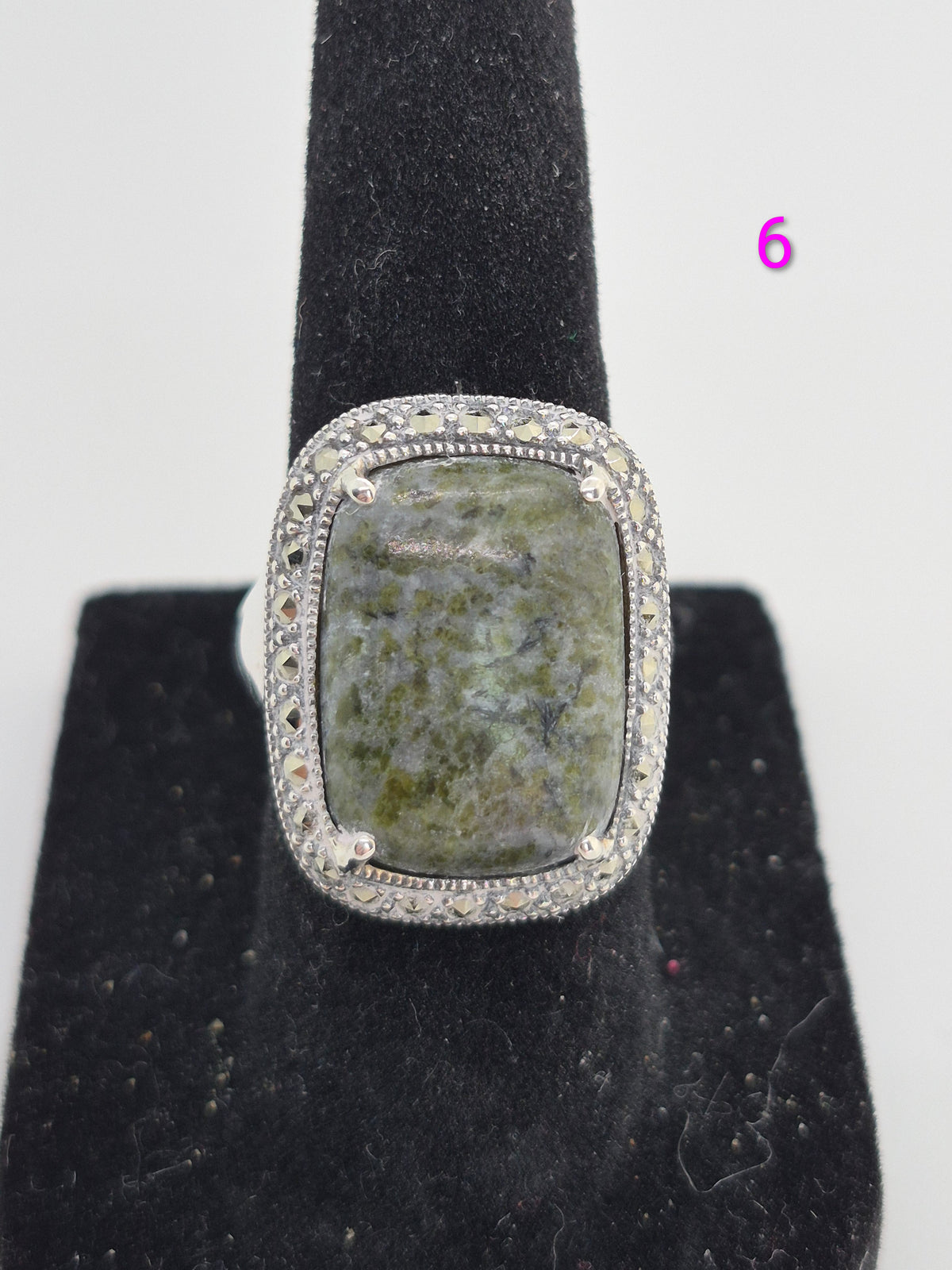Fáilte Ring by Solvar – Sterling Silver, Connemara Marble & Marcasite