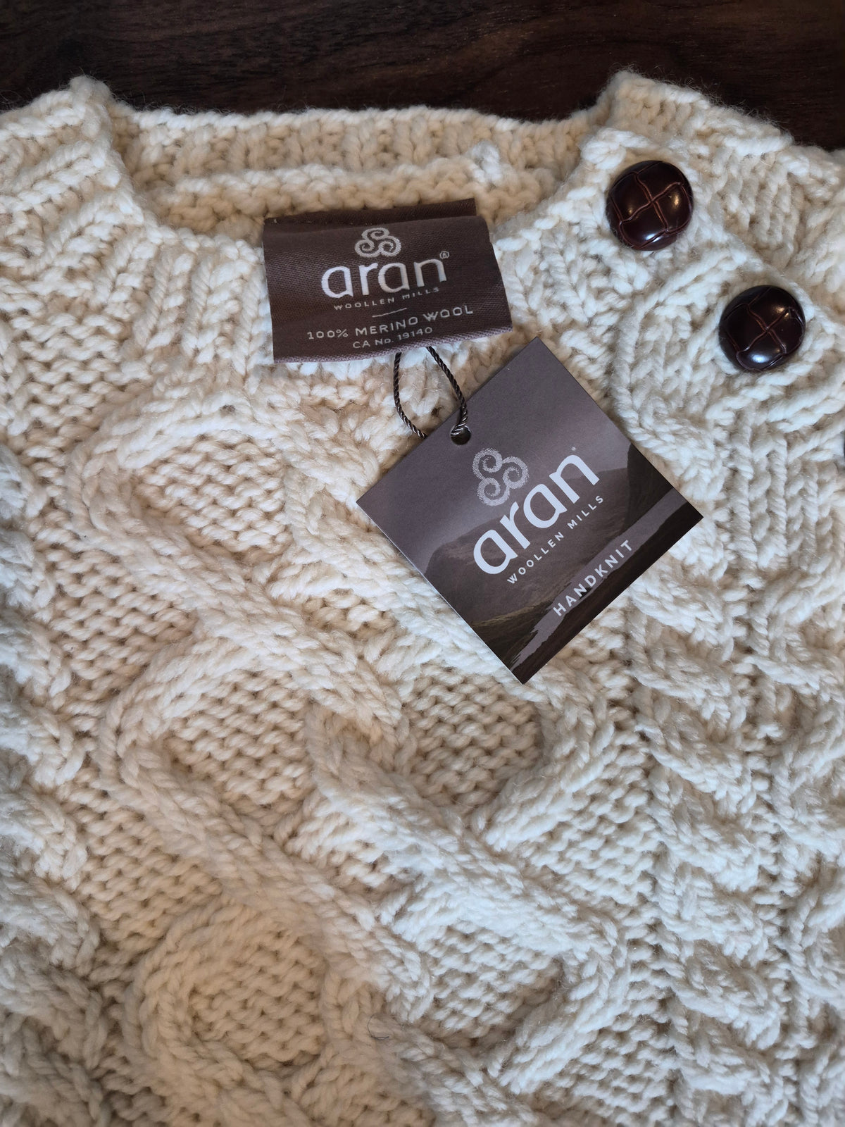NWT Aran Woollen Mills Cream Cable Knit Baby Sweater Size 3-6m, 6-12m)