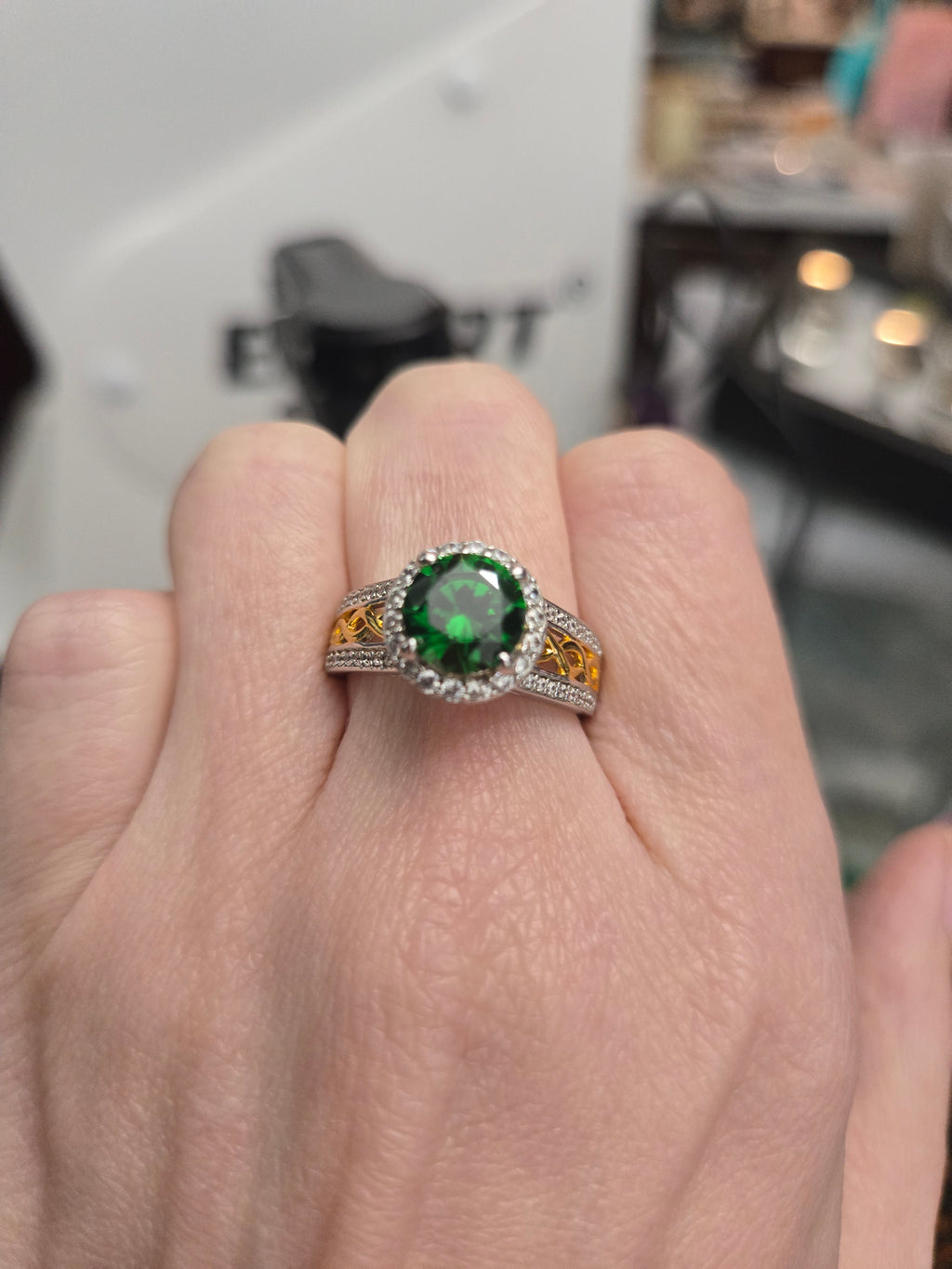ShanOre Silver Green CZ Celtic Halo Ring - NWT & Box - Size 9