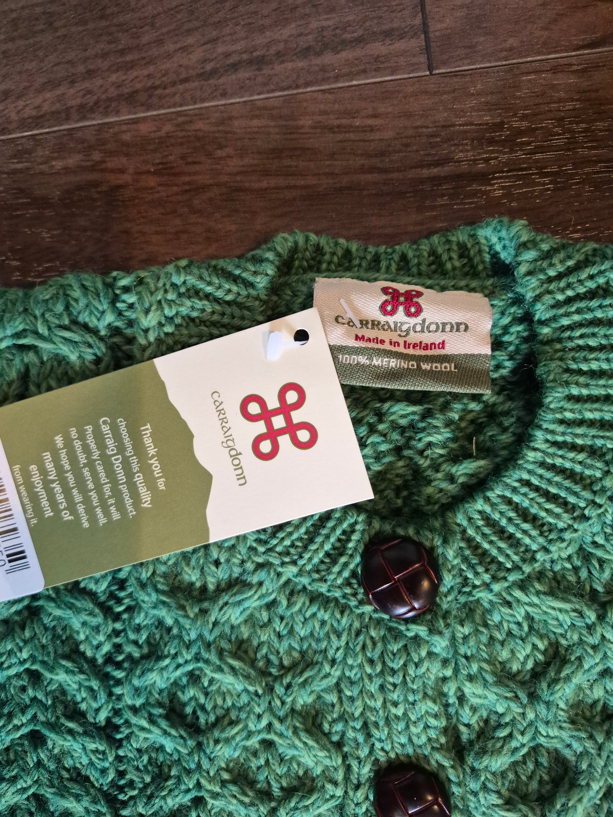 Carraig Donn Kids Merino Wool Aran Cardigan Green Size Medium (5-6 Years) NWT
