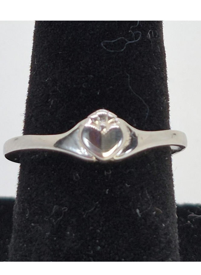 Contemporary Claddagh Ring – Sterling Silver – Size 5, 5.5 & 6  – NWT Made in Ireland