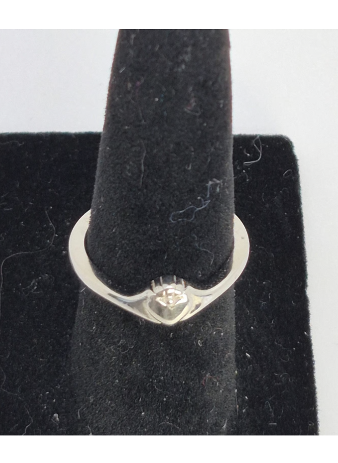 Contemporary Claddagh Ring – Sterling Silver – Size 5, 5.5 & 6  – NWT Made in Ireland